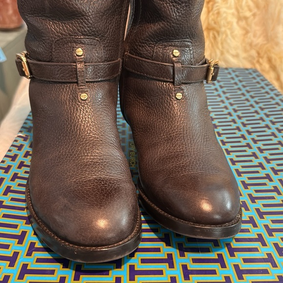 Tory Burch Marlene Riding boots in tumbled leather - Picture 2 of 12